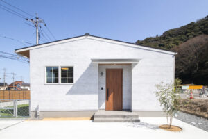  3WAYナチュラルモダンの平屋   アイフルホーム | イワナミ 岩国市柳井市益田市浜田市の注文住宅