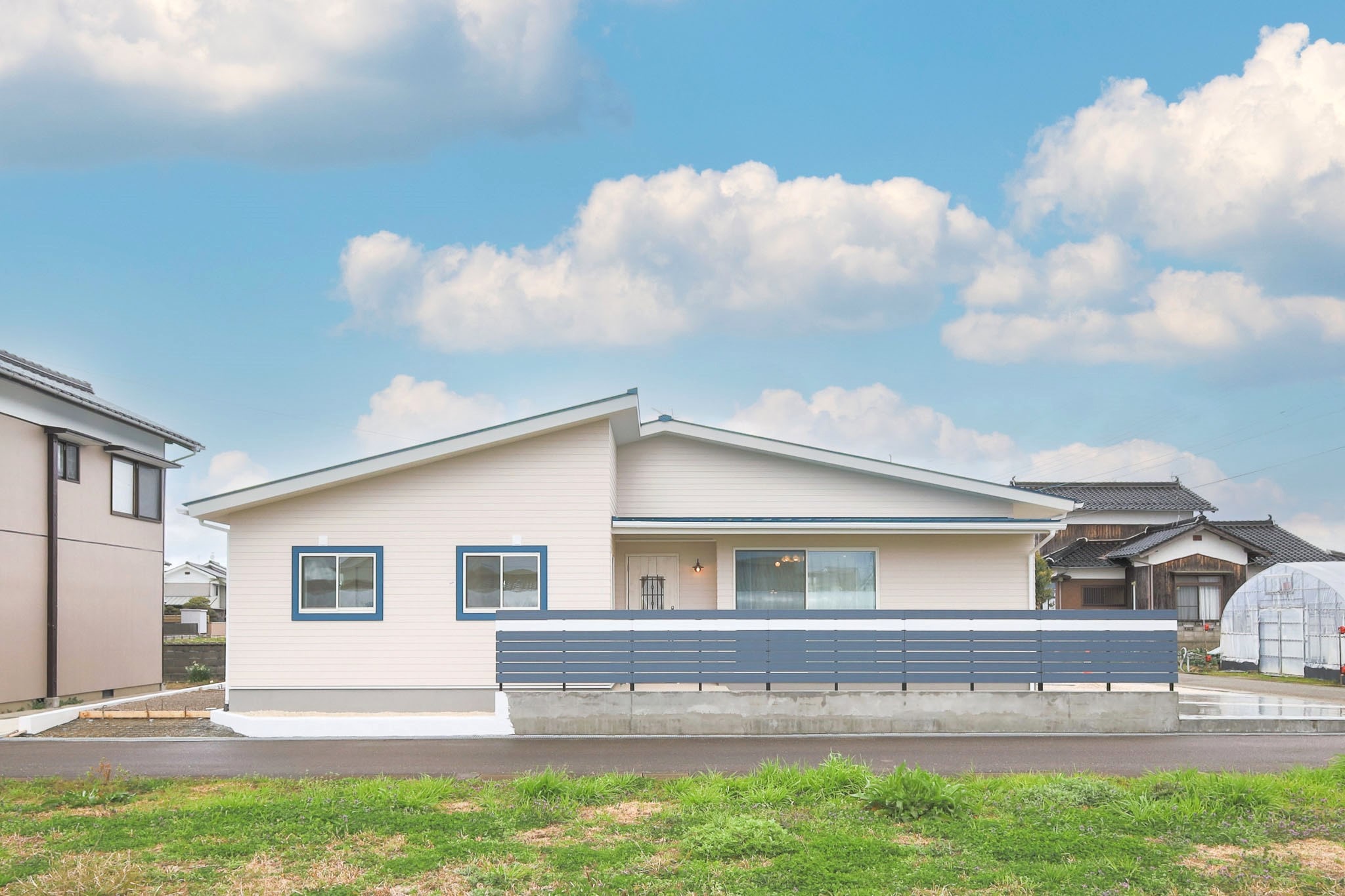 カリフォルニアスタイルの平屋