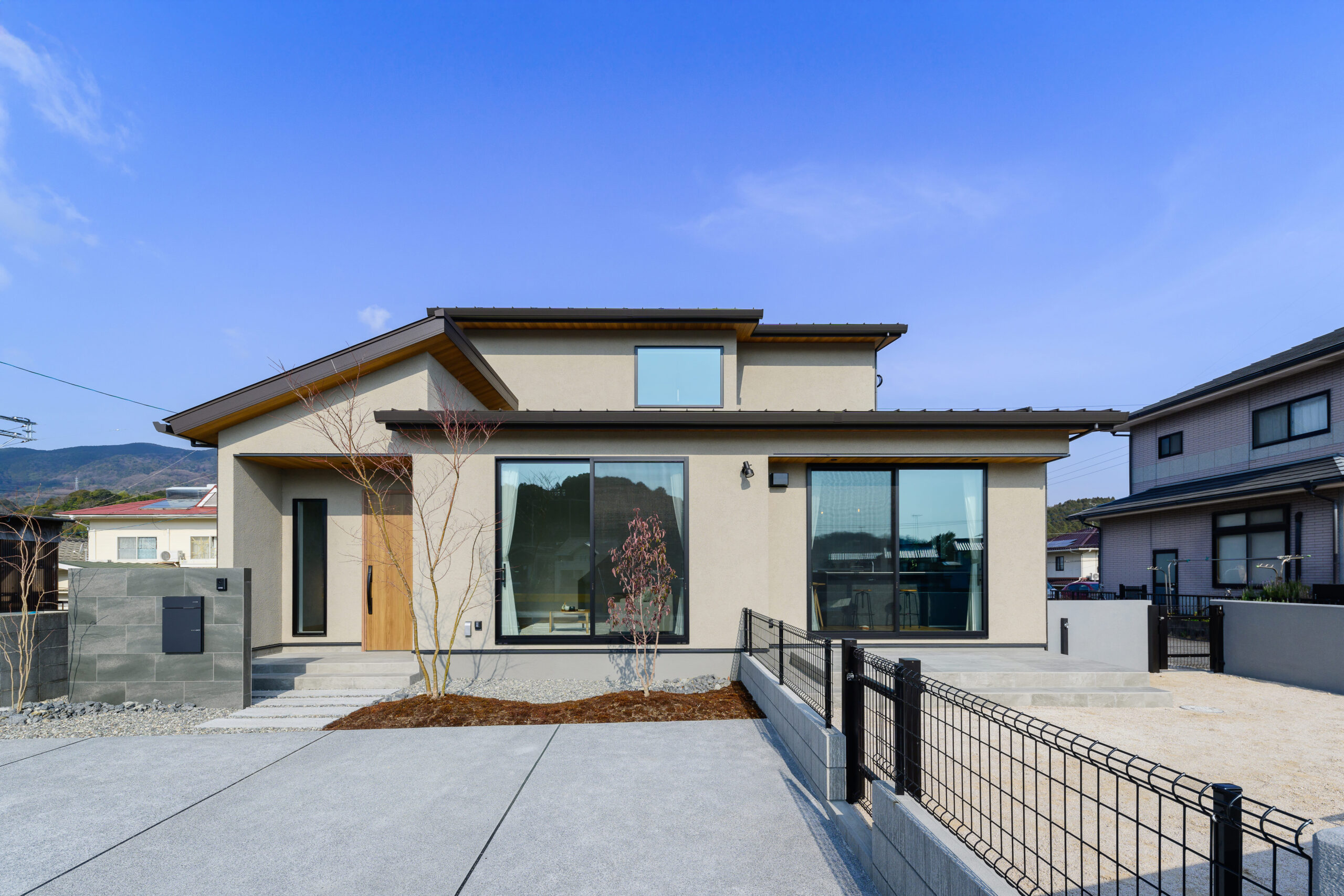  実例公開注文住宅の流れをリアルに体験営業スタッフが建てた家がついに完成   アイフルホーム | イワナミ 岩国市柳井市益田市浜田市の注文住宅