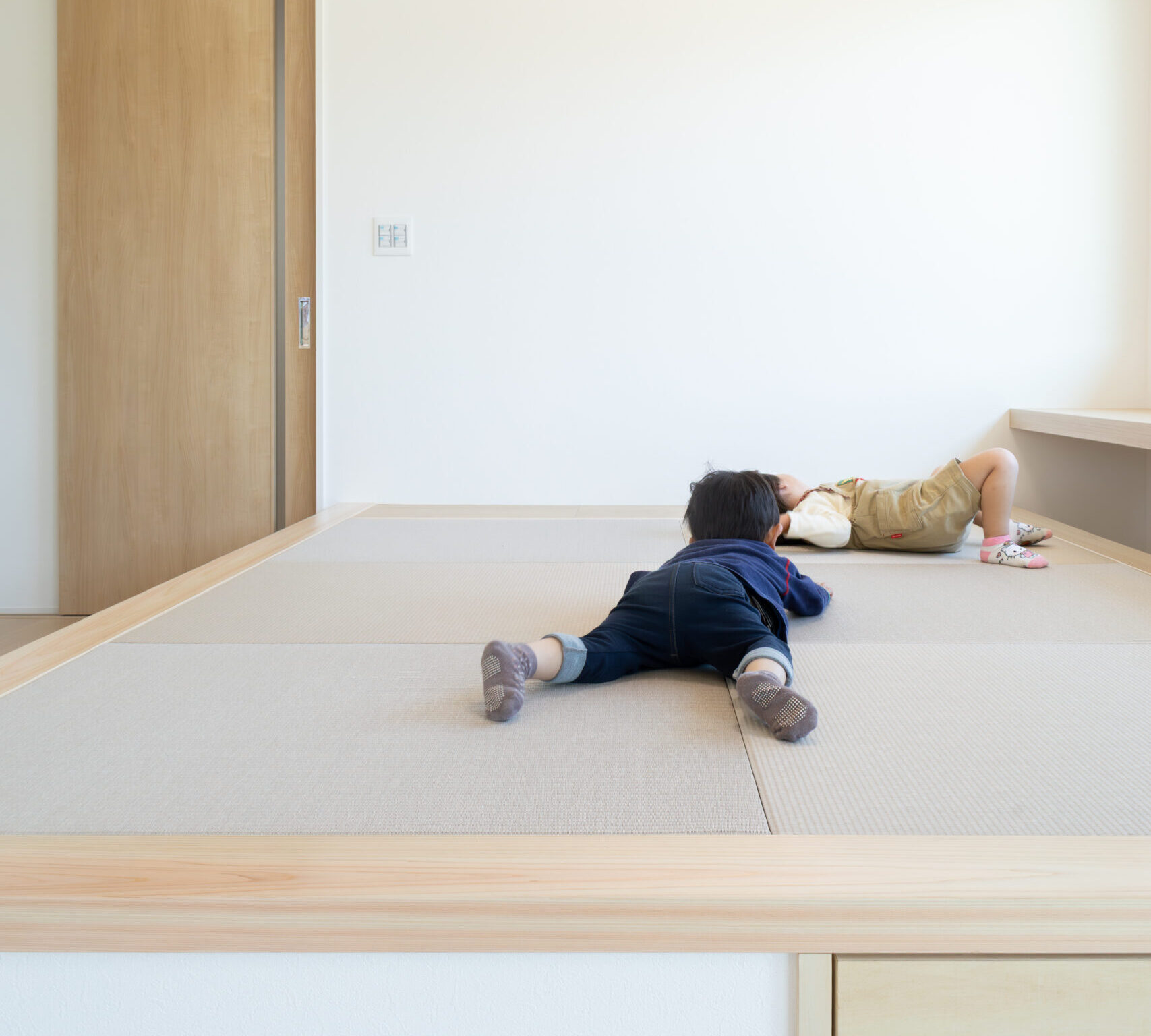  子育て世代に大人気小上がり和室のある間取りの魅力とは   アイフルホーム | イワナミ 岩国市柳井市益田市浜田市の注文住宅