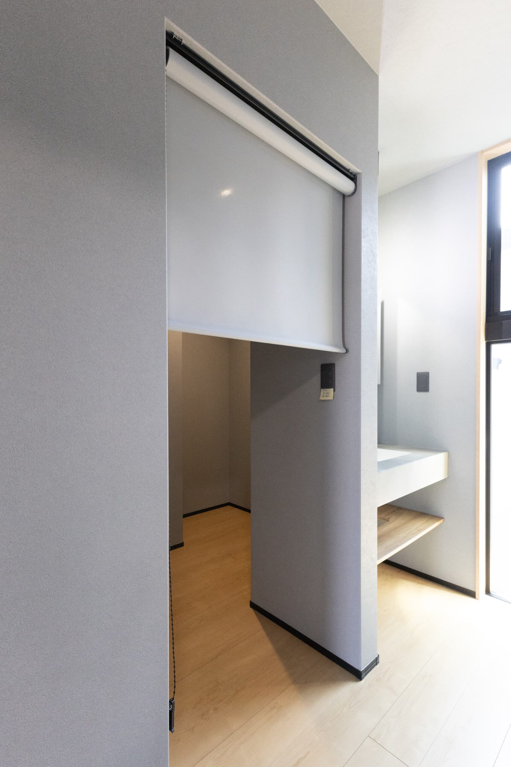 色、素材、光にこだわった中庭のあるお家