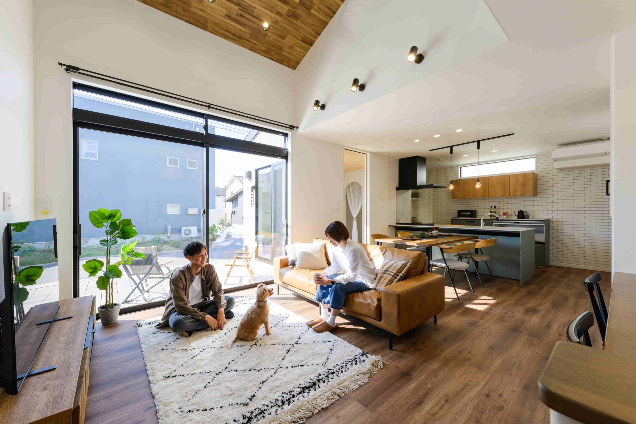 平屋×モニターハウスで後悔しない2040代に人気の最新トレンド間取り   アイフルホーム | イワナミ 岩国市柳井市益田市浜田市の注文住宅