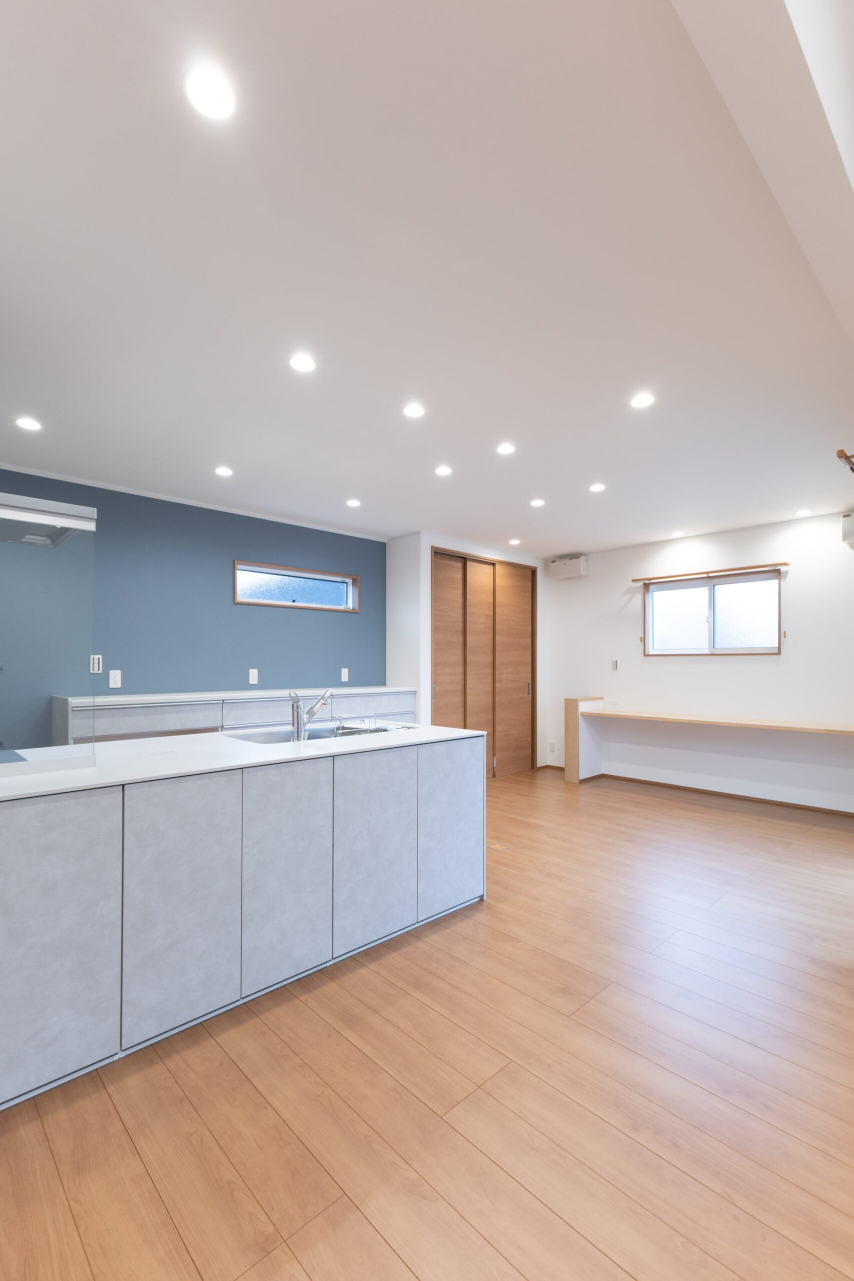 開放感とつながりを楽しむ平屋