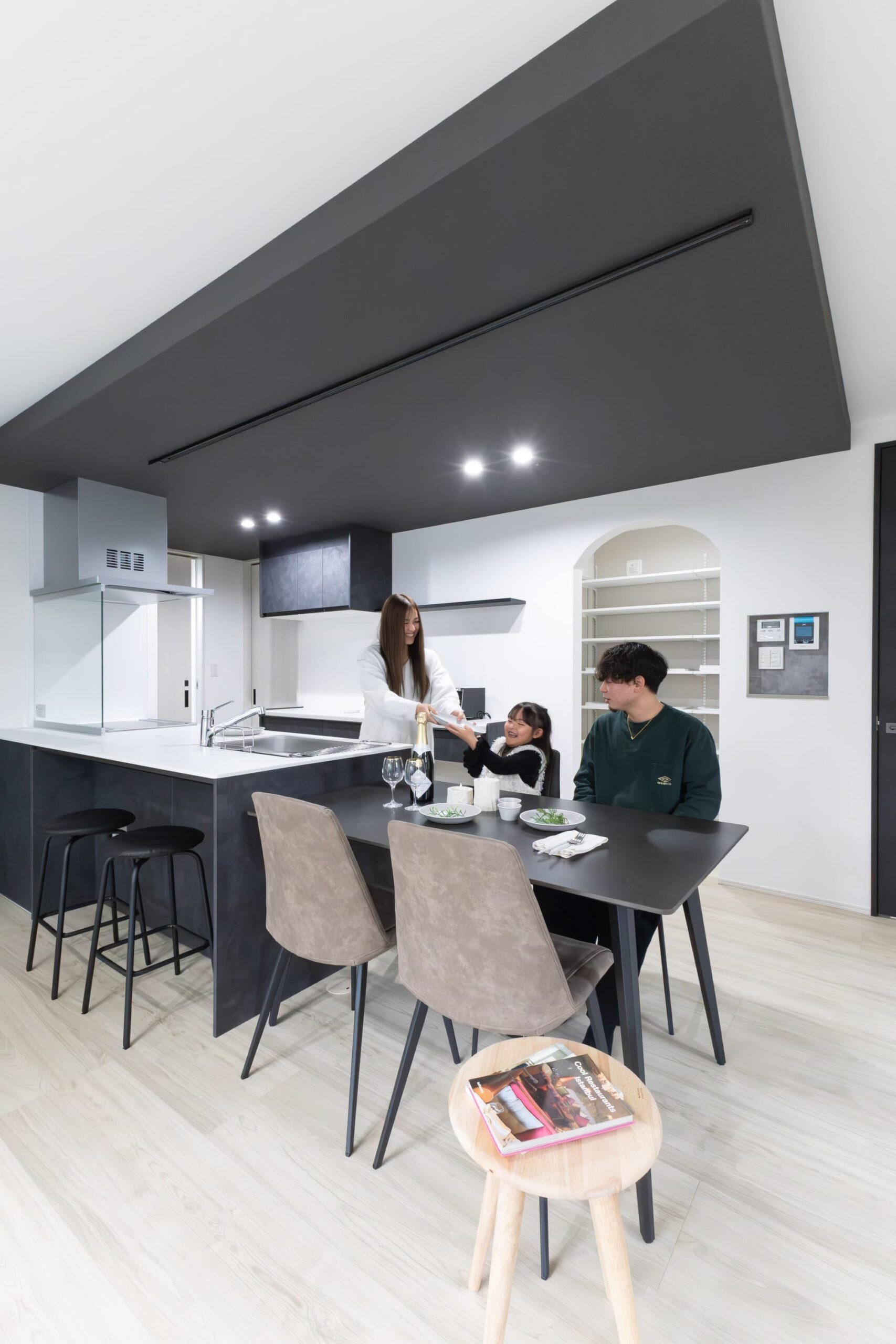 たっぷり収納と効率動線でラクに暮らせる家