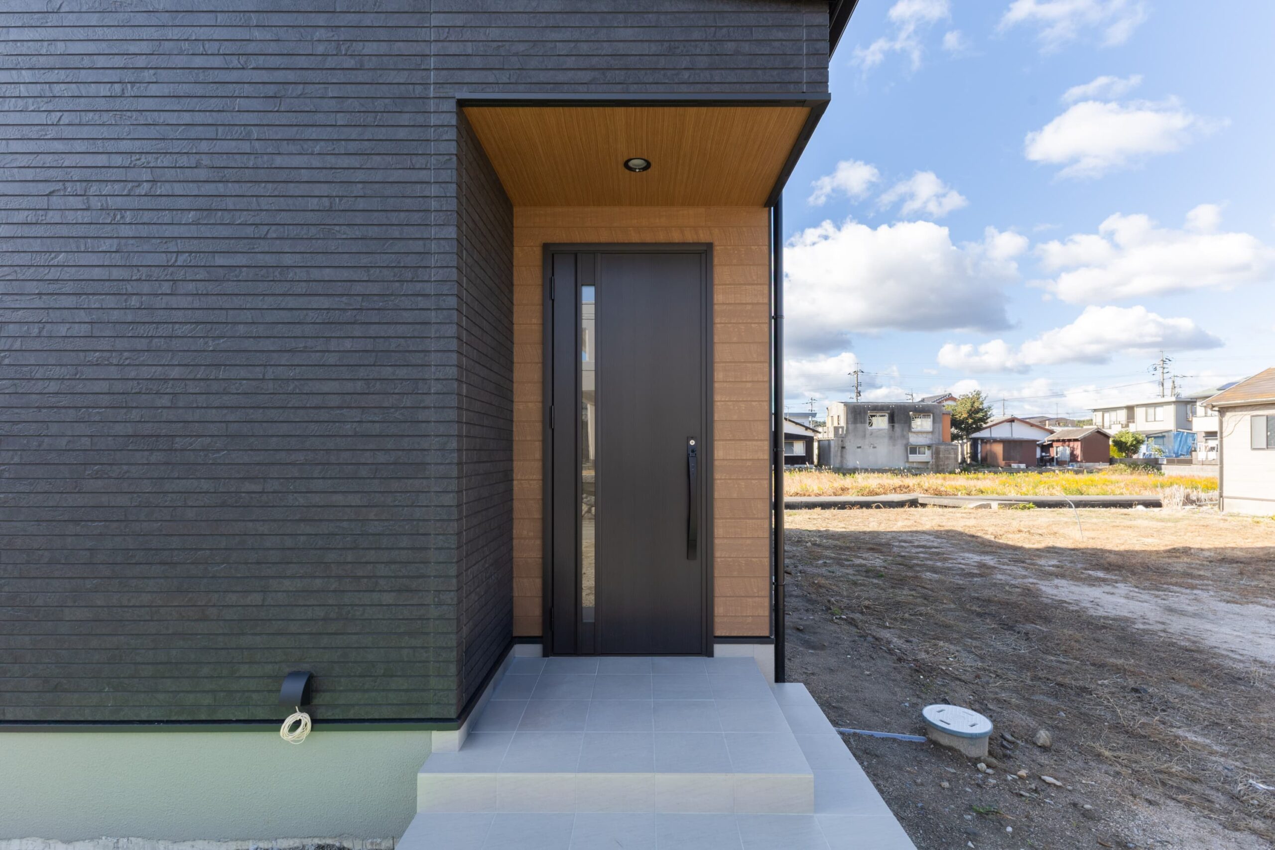 たっぷり収納と効率動線でラクに暮らせる家