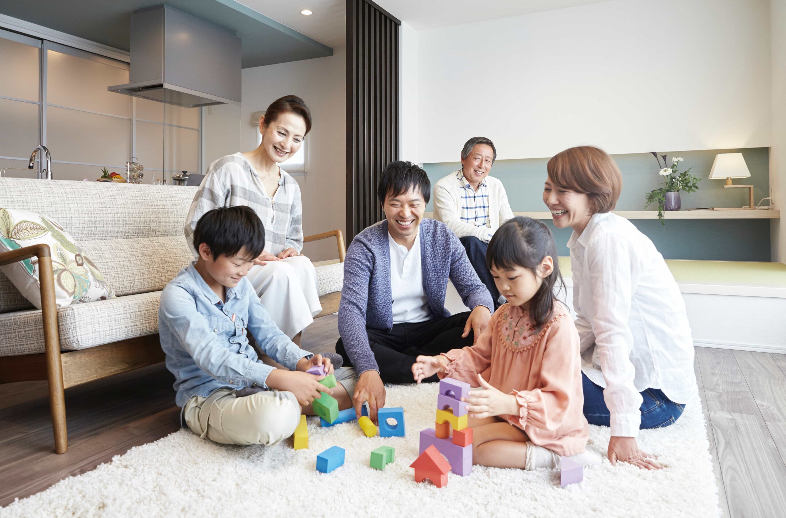  二世帯住宅で後悔しないために完全分離型が選ばれる理由と成功のポイント   アイフルホーム | イワナミ 岩国市柳井市益田市浜田市の注文住宅