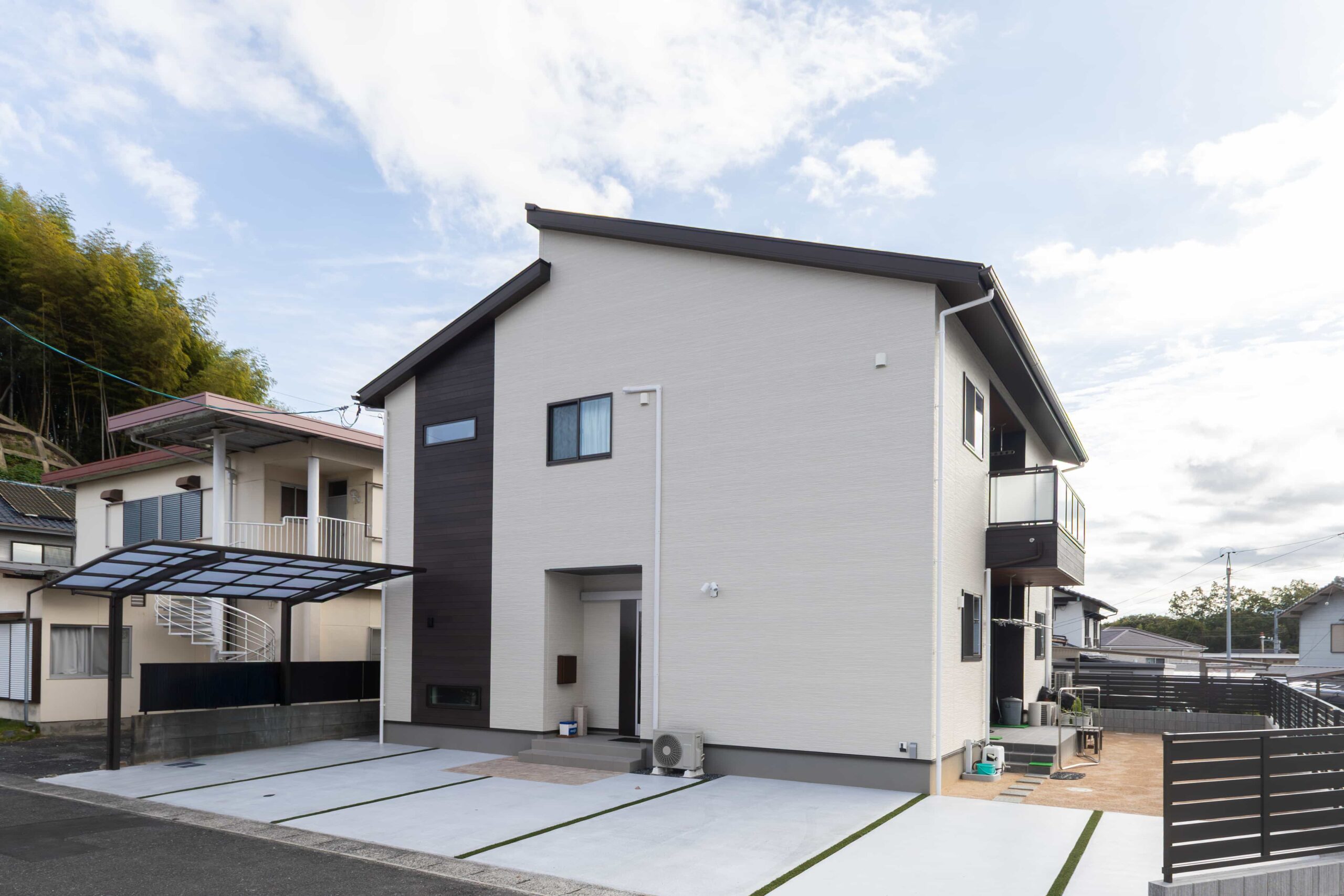  二世帯住宅で後悔しないために完全分離型が選ばれる理由と成功のポイント   アイフルホーム | イワナミ 岩国市柳井市益田市浜田市の注文住宅