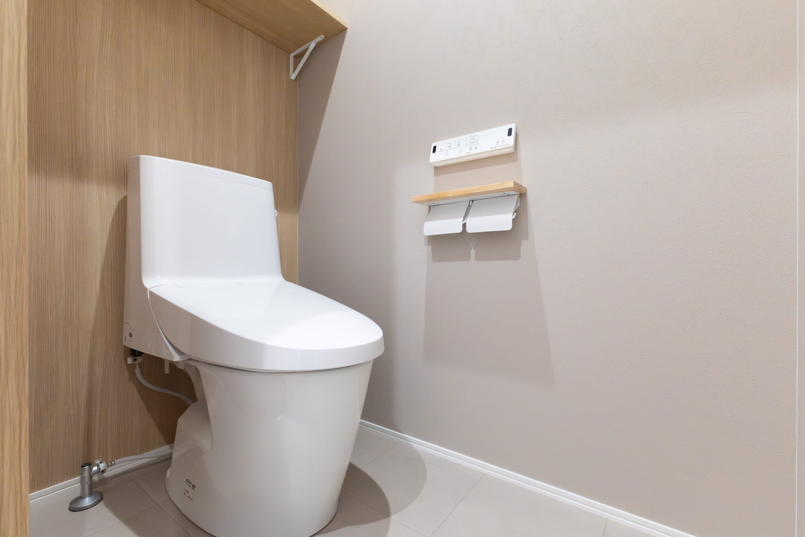 木に包まれたカフェライクなお家