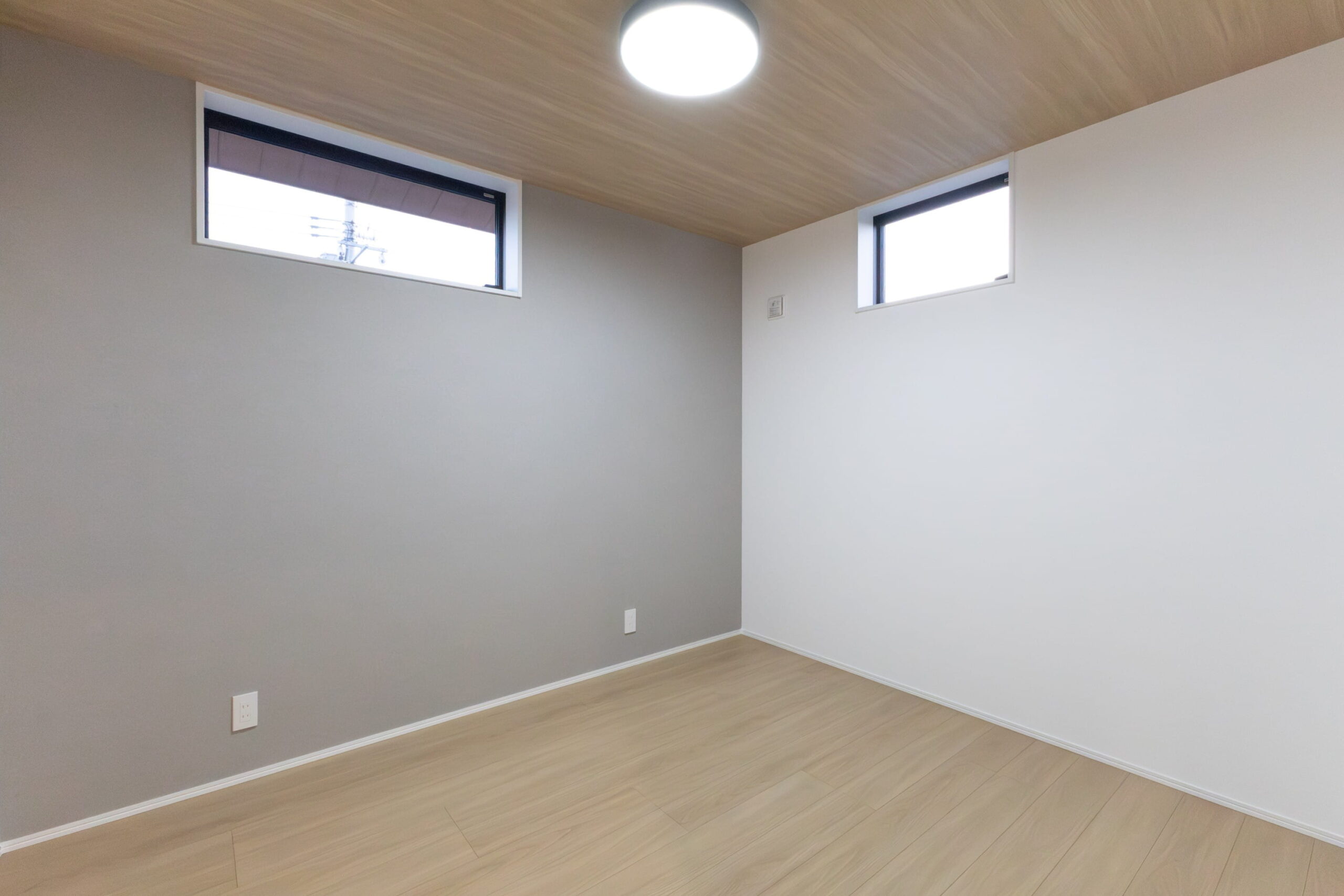 木に包まれたカフェライクなお家