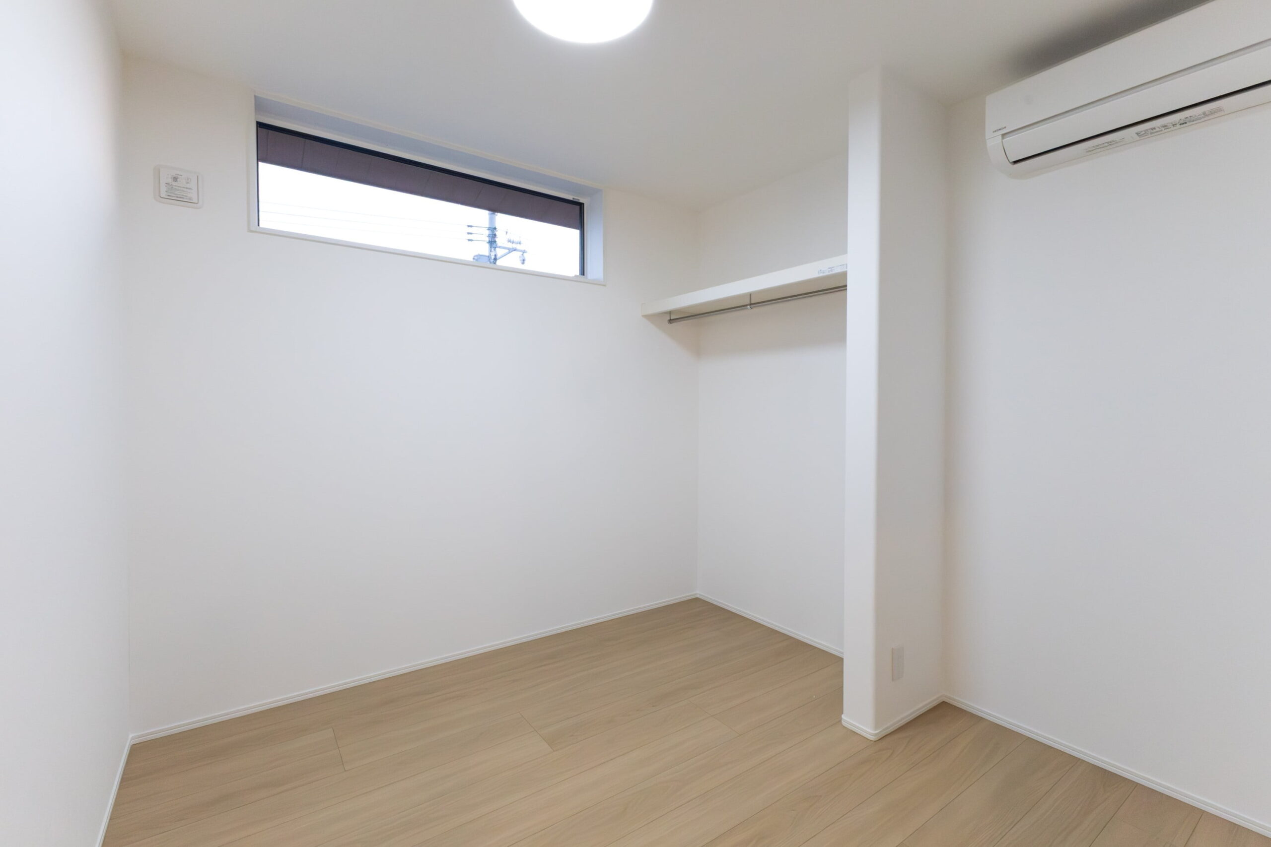 木に包まれたカフェライクなお家