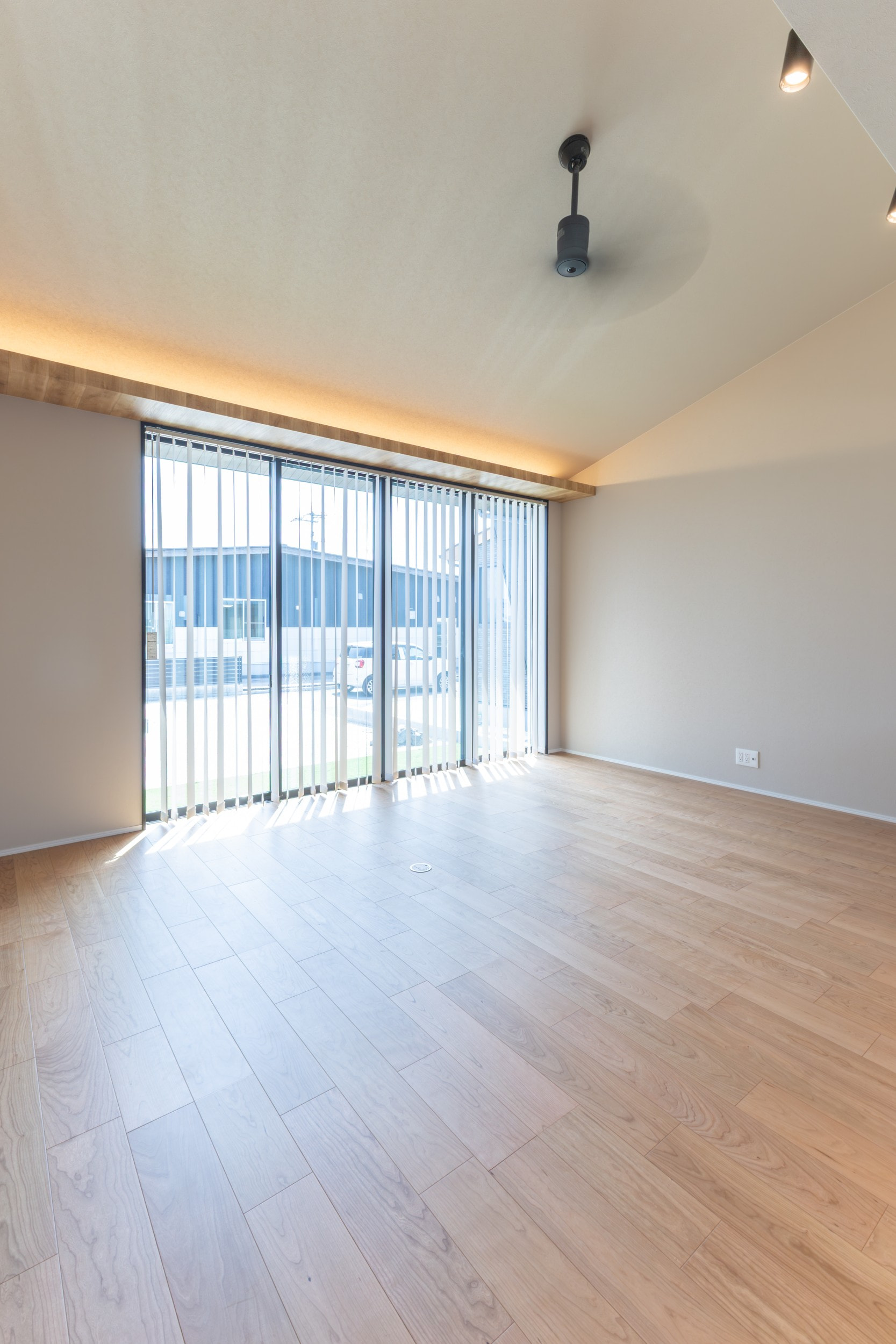 光と動線で整う30坪の平屋