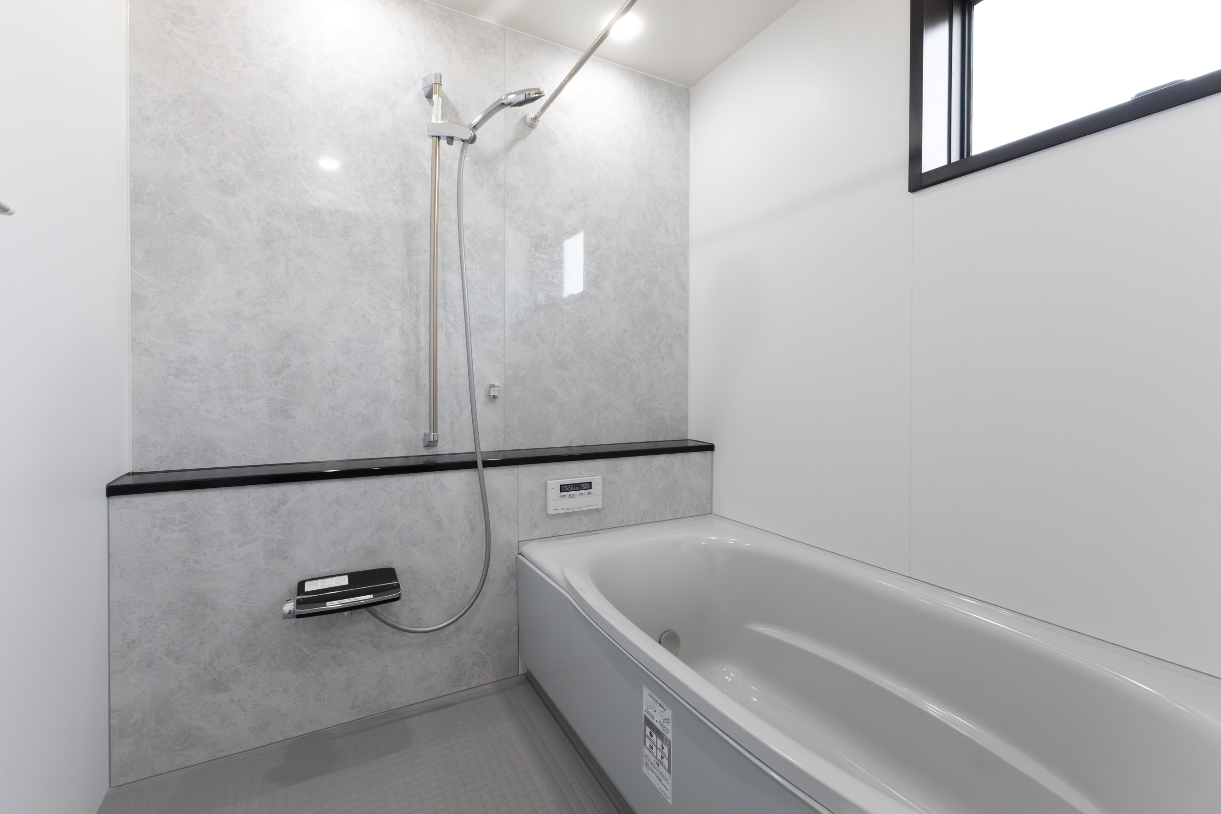 光と動線で整う30坪の平屋