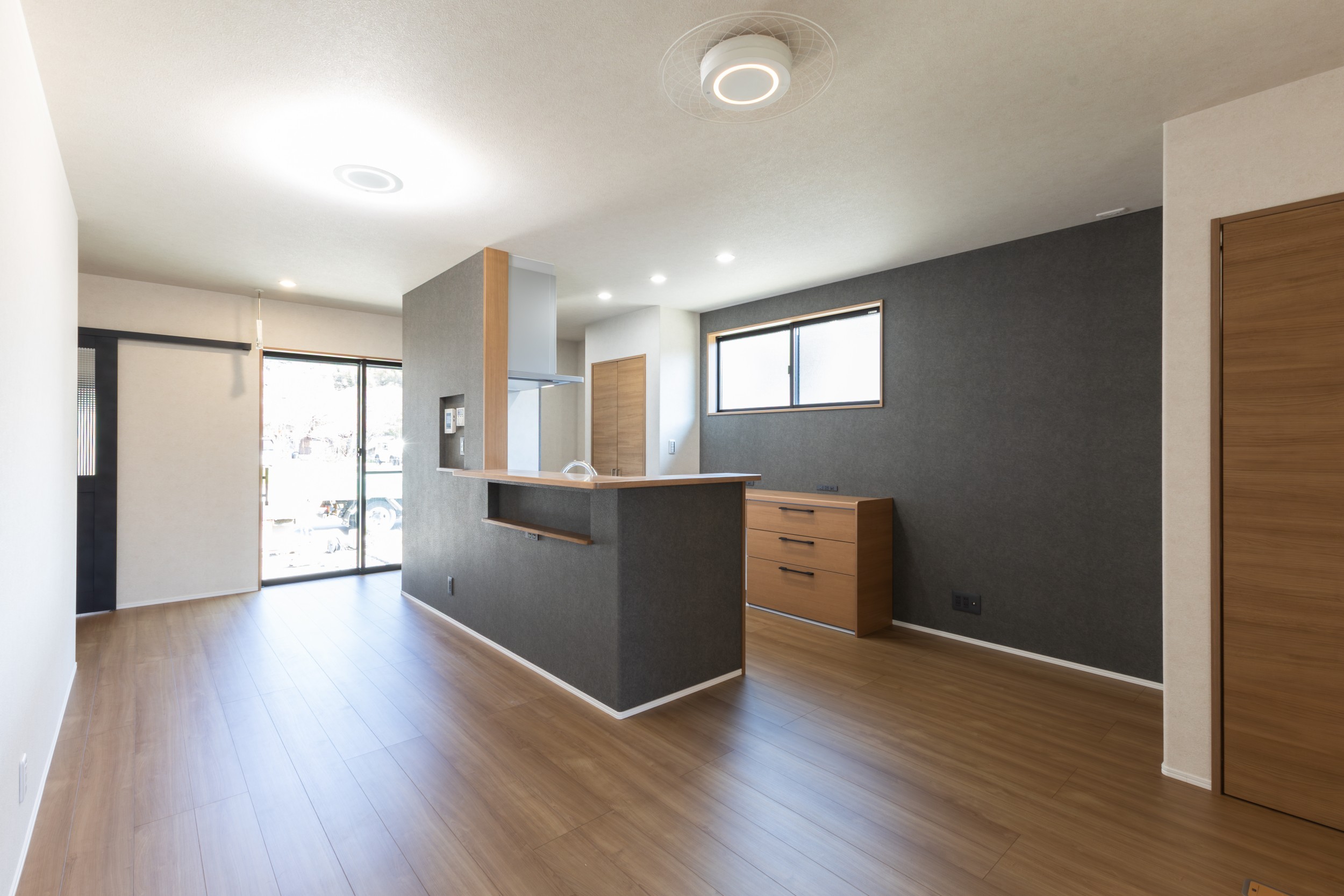 24坪で叶える、かっこよさと家事ラクを両立した平屋