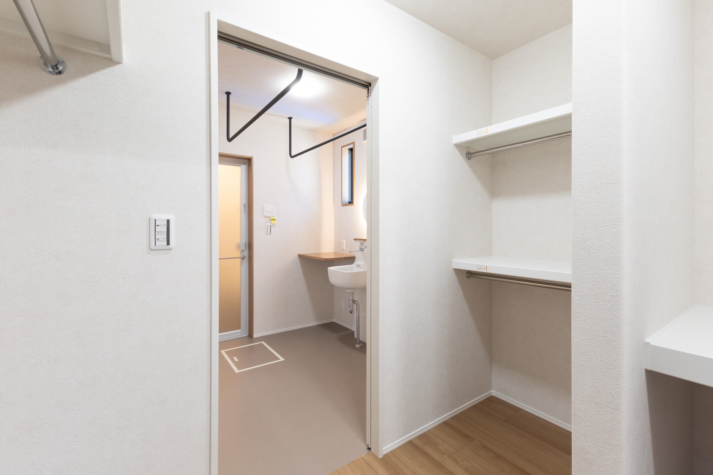 24坪で叶える、かっこよさと家事ラクを両立した平屋